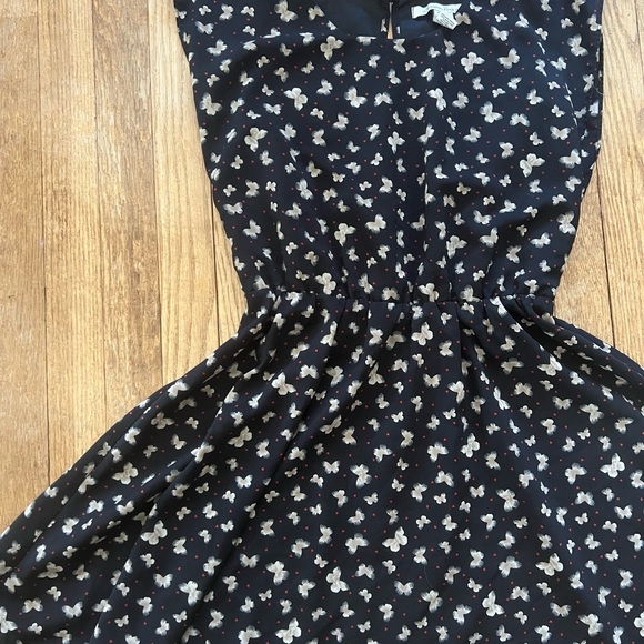 American Rag Butterfly Patterned Dress Size Small - Picture 2 of 6